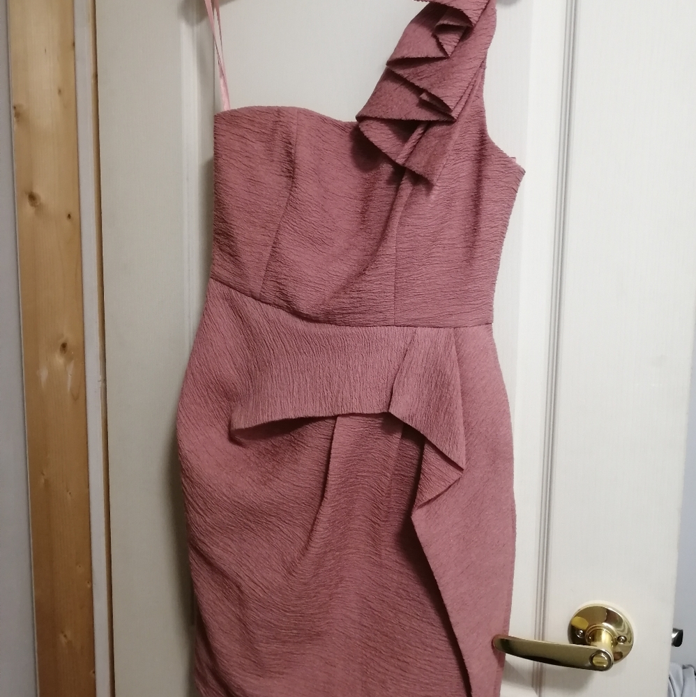 BCBG one shoulder crêpe dress